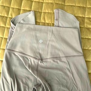 LuLuLemon leggings size 4 in excellent condition